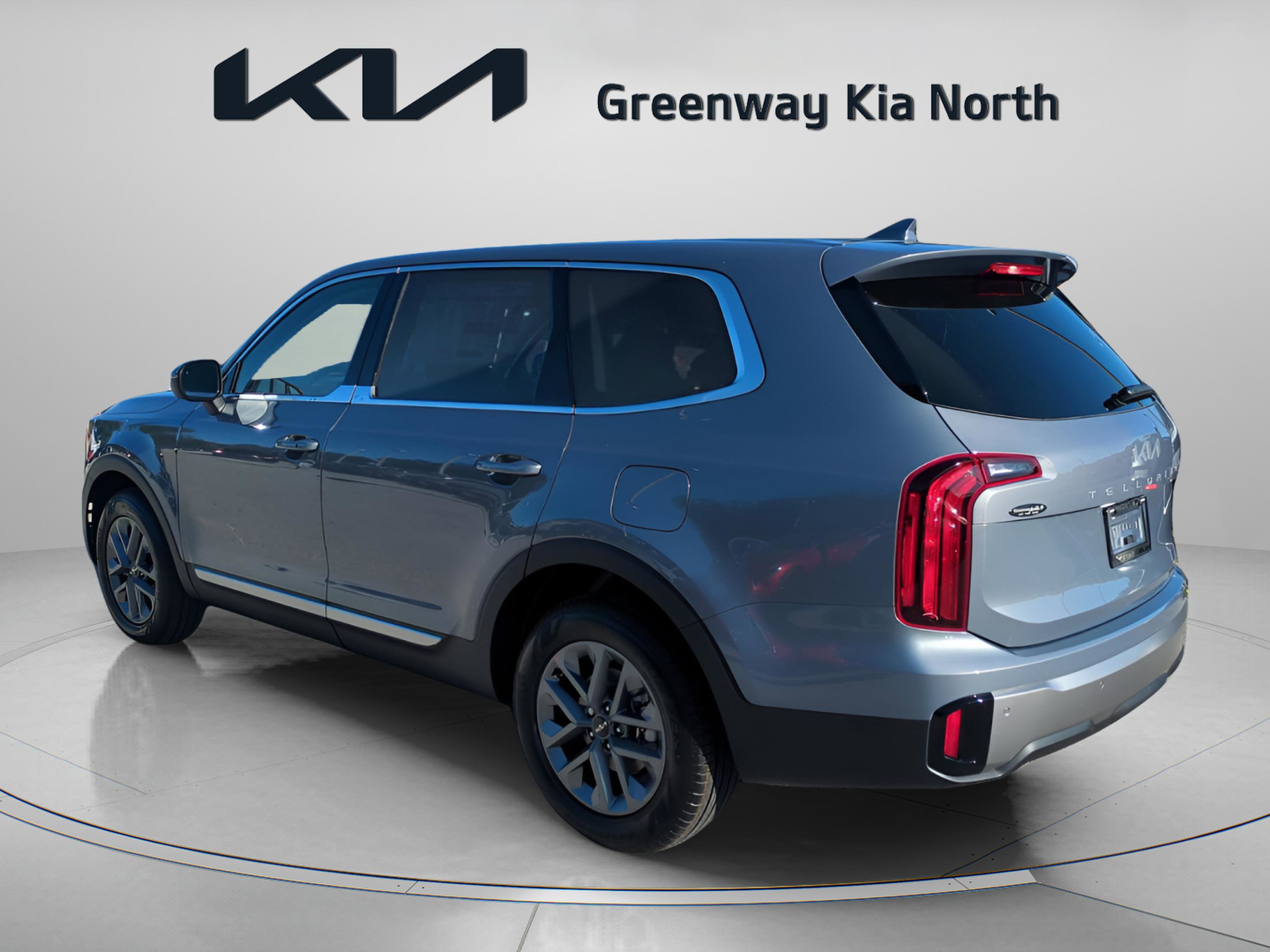 2025 Kia Telluride LX photo 4