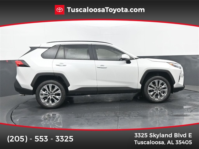 2025 Toyota RAV4 XLE Premium's photo