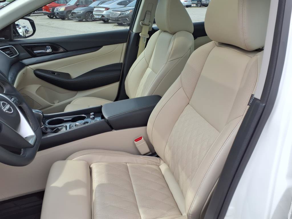 2023 Nissan Maxima Platinum photo 12