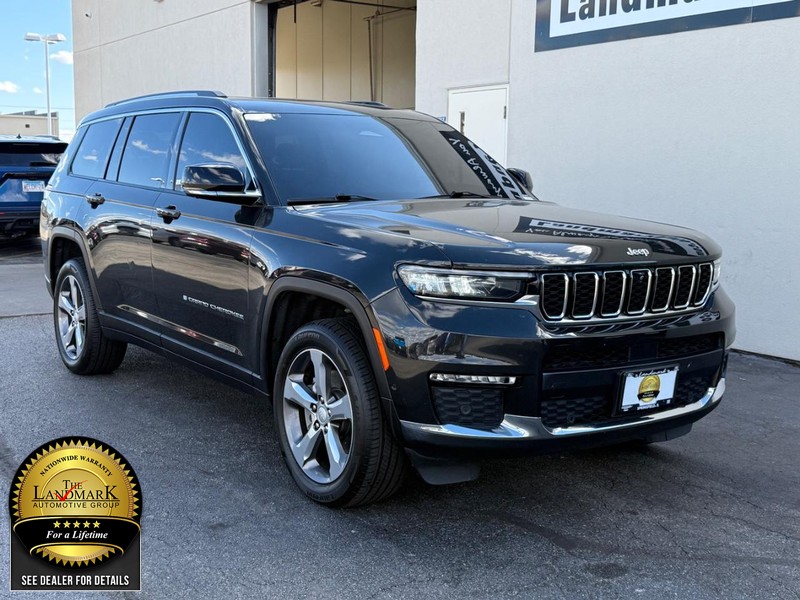 2022 Jeep Grand Cherokee Limited photo 2