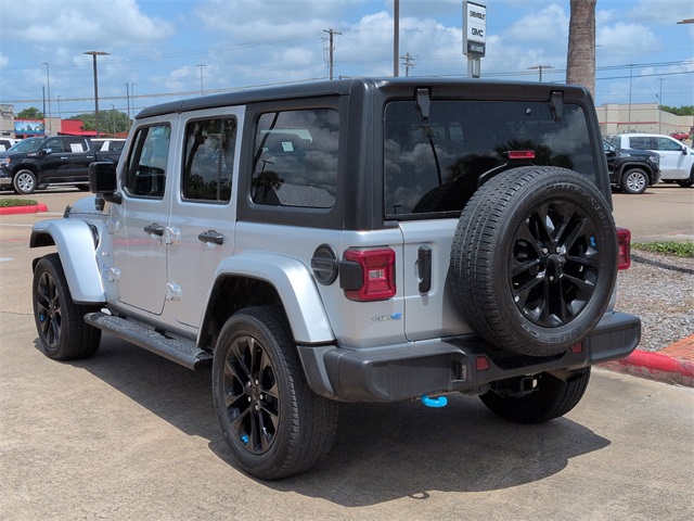 2023 Jeep Wrangler Sahara 4xe photo 5