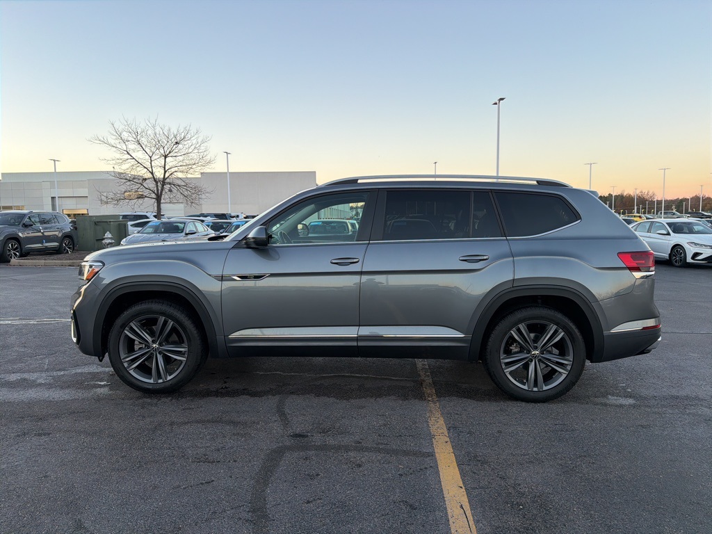 2022 Volkswagen Atlas V6 SEL R-Line photo 3