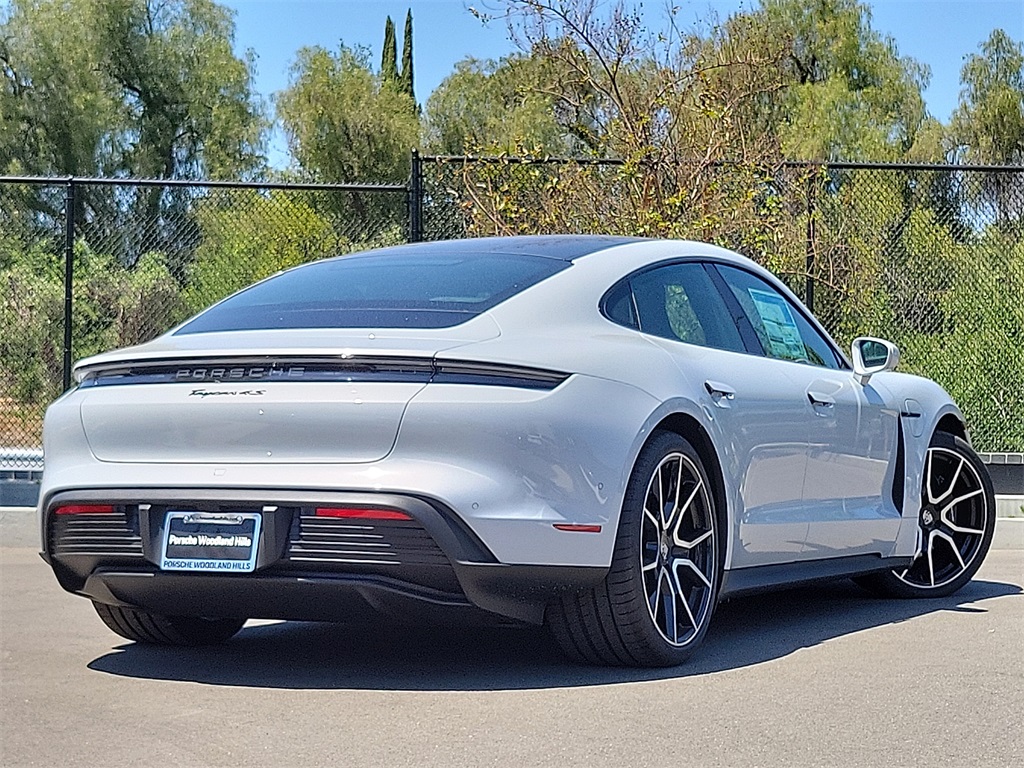 2025 Porsche Taycan 4S photo 7