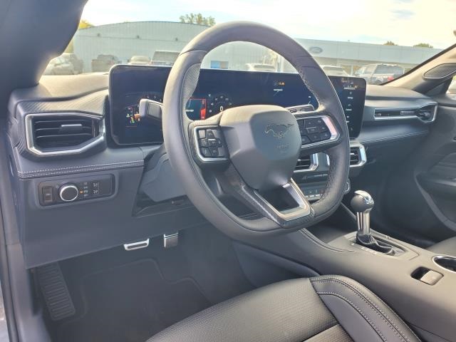 2025 Ford Mustang GT Premium photo 16