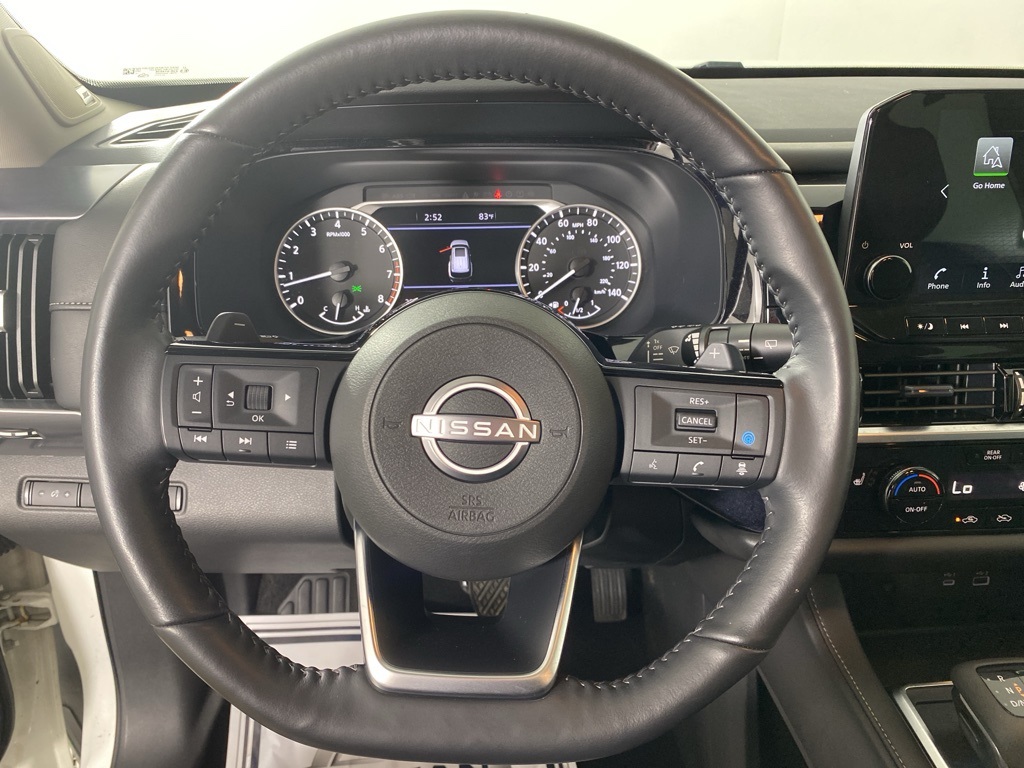 2024 Nissan Pathfinder SL photo 13
