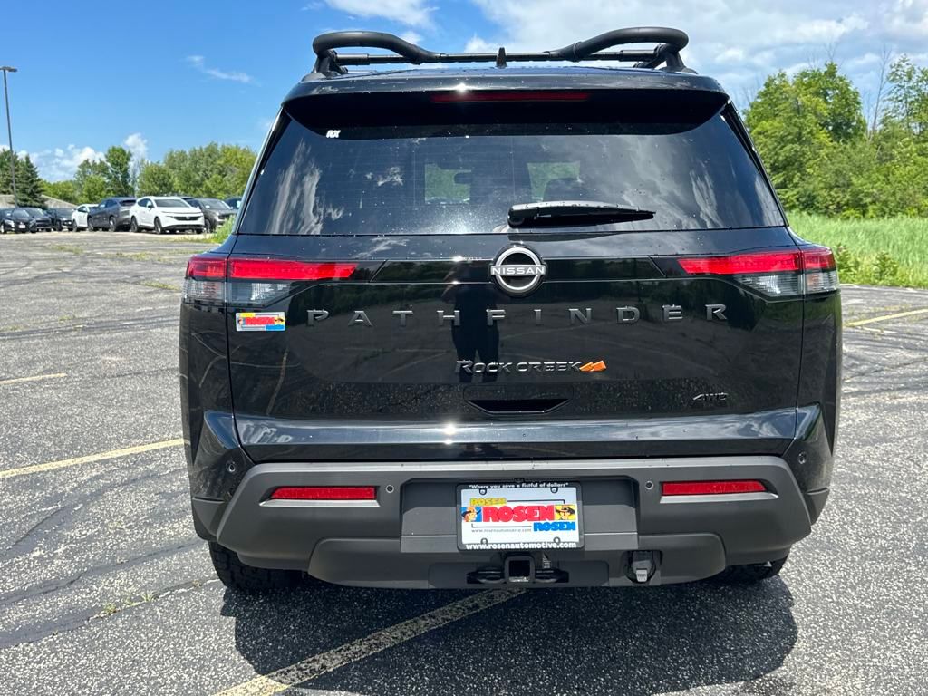 2025 Nissan Pathfinder Rock Creek photo 4