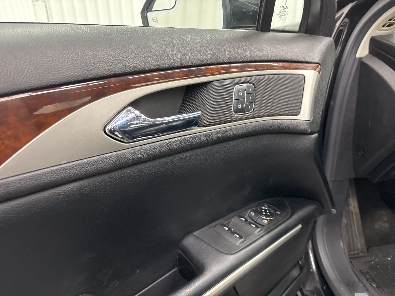 2015 Lincoln MKZ Base photo 20