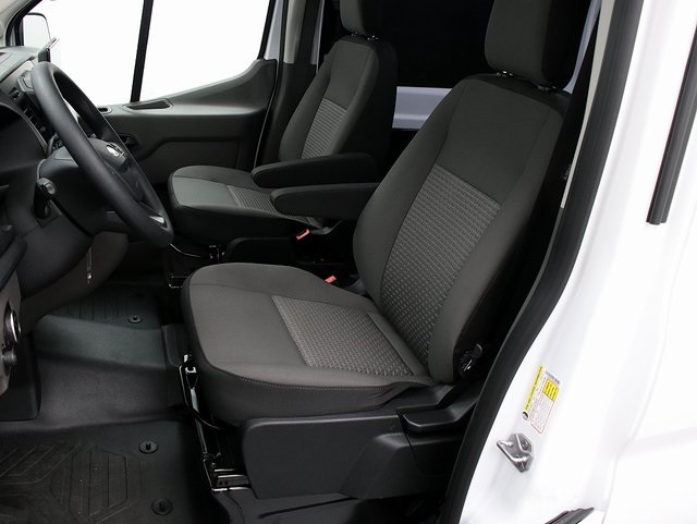 2025 Ford Transit Cargo Van photo 4