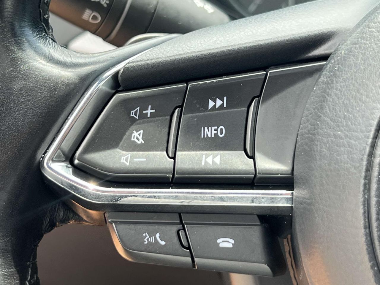 2023 Mazda CX-9 Signature photo 19