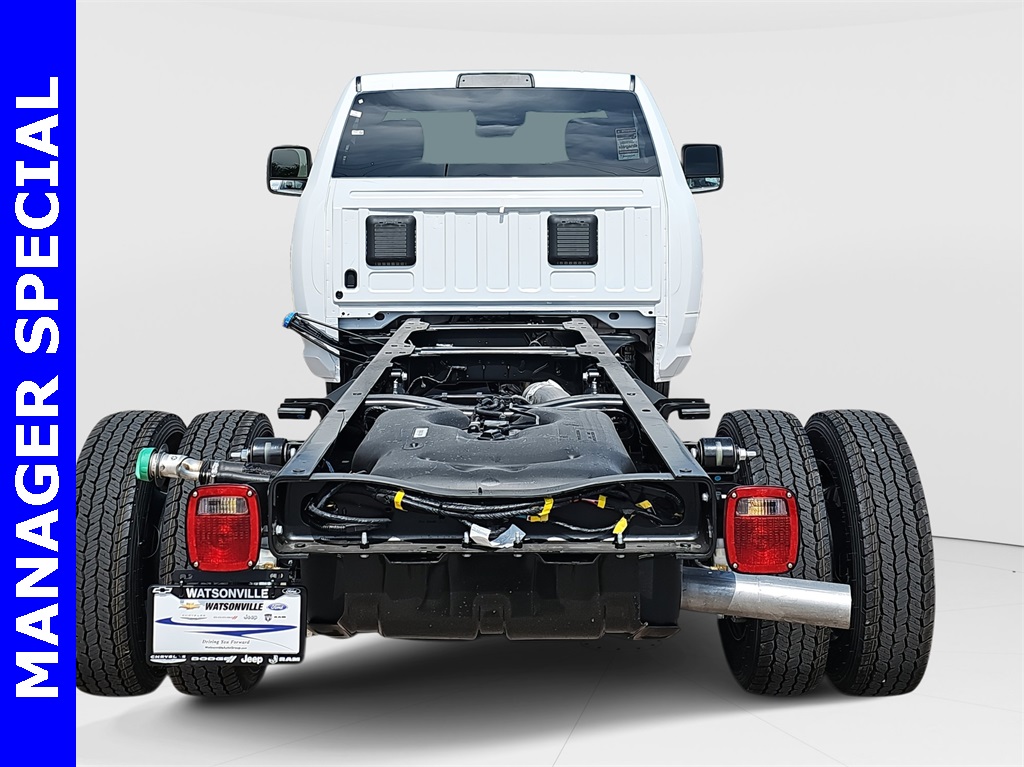 2025 Ram 4500 Tradesman photo 4