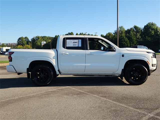2026 Nissan Frontier Crew Cab SV photo 2