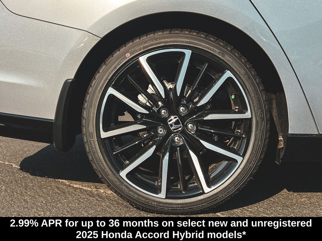 2025 Honda Accord Hybrid Touring photo 4