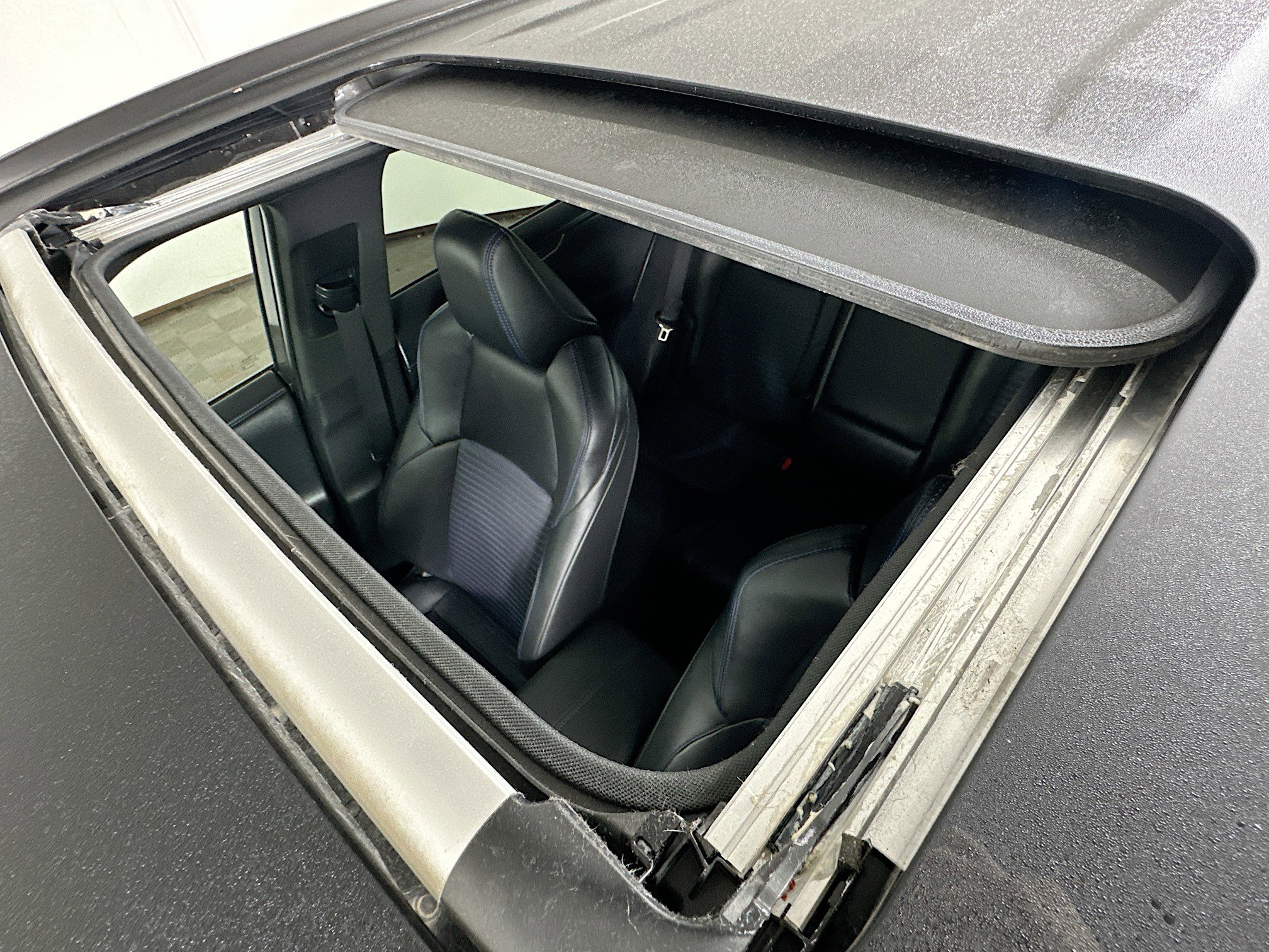 2024 Toyota RAV4 Hybrid XSE photo 17