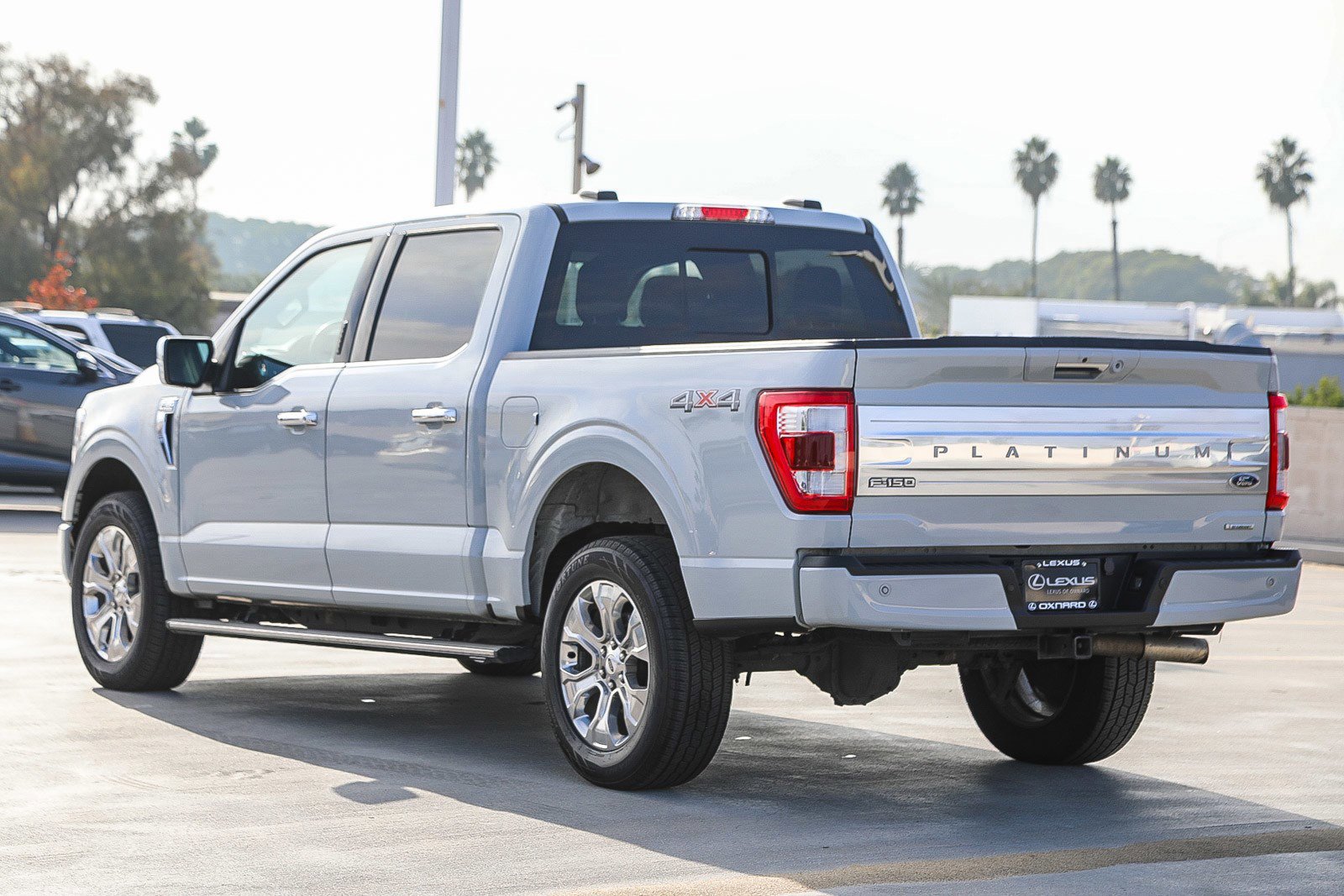 2023 Ford F-150 Platinum photo 4
