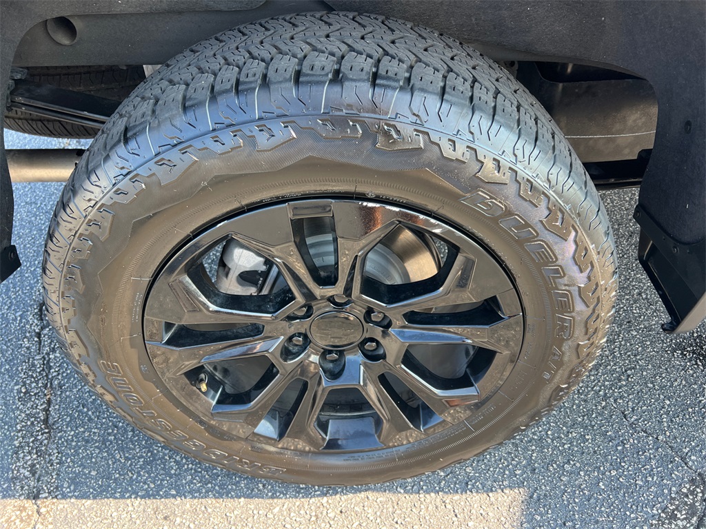 2024 Chevrolet Silverado 1500 High Country photo 15