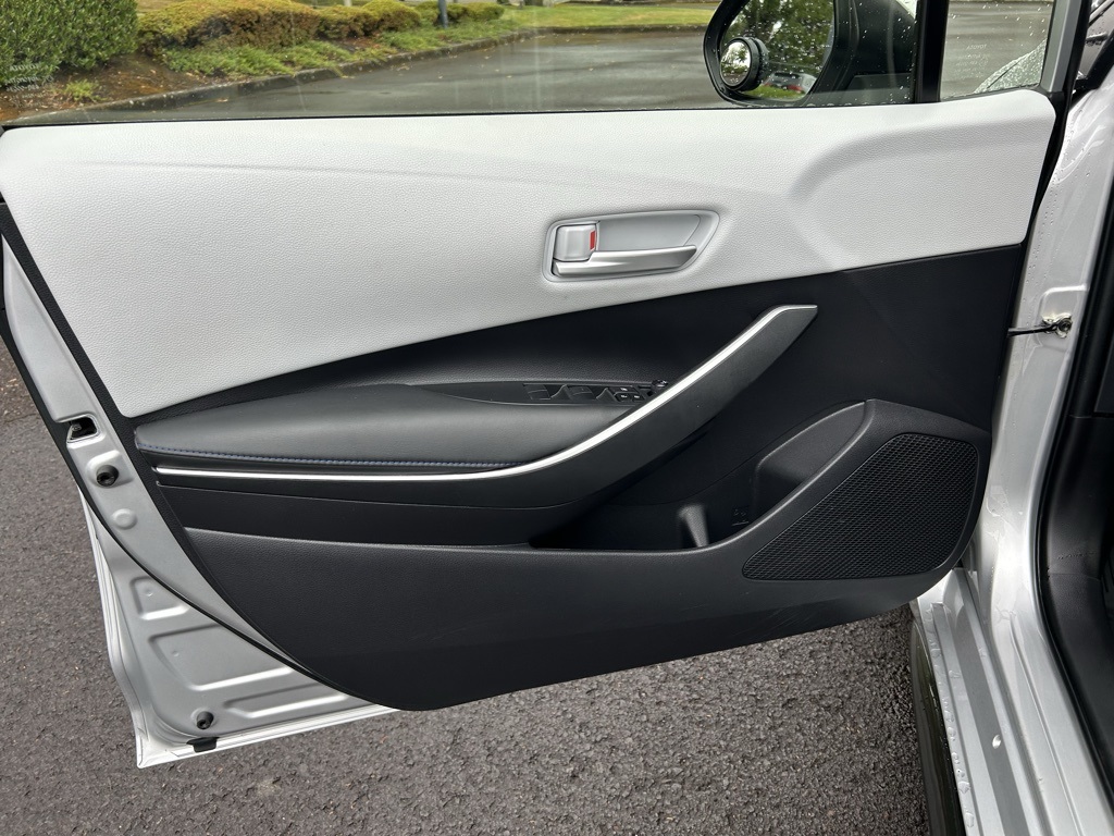 2022 Toyota Corolla SE photo 9