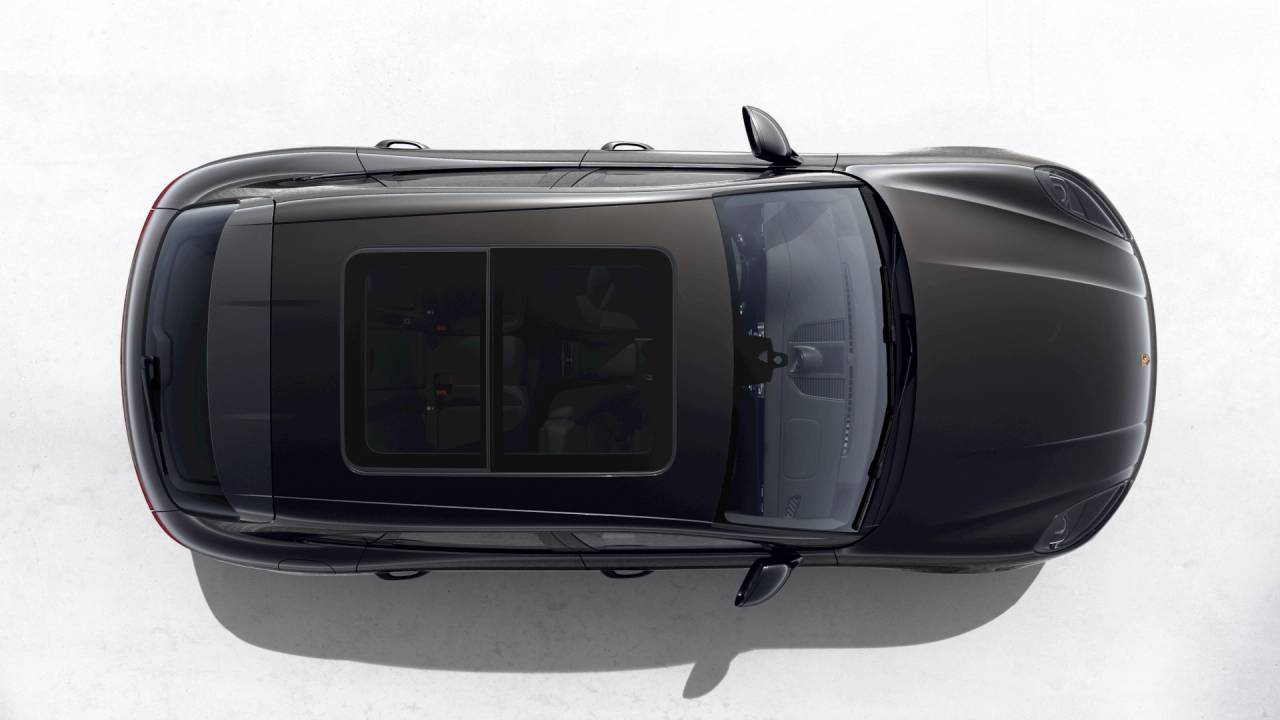 2026 Porsche Macan T photo 4