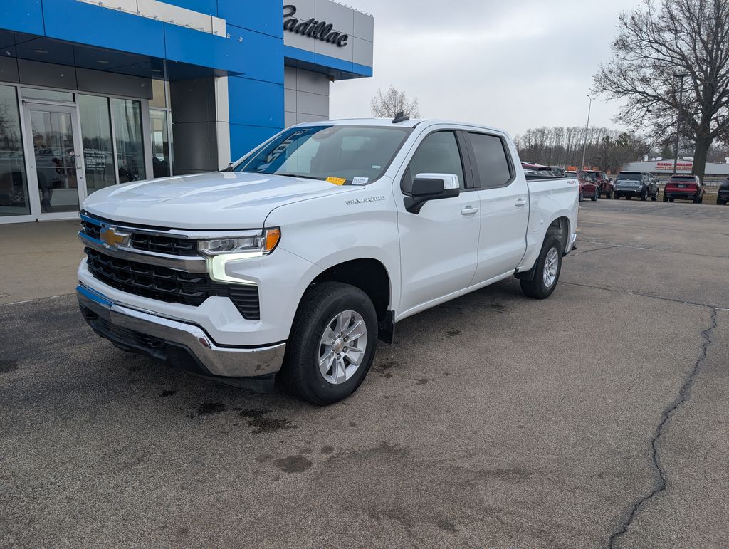 2025 Chevrolet Silverado 1500 LT's photo