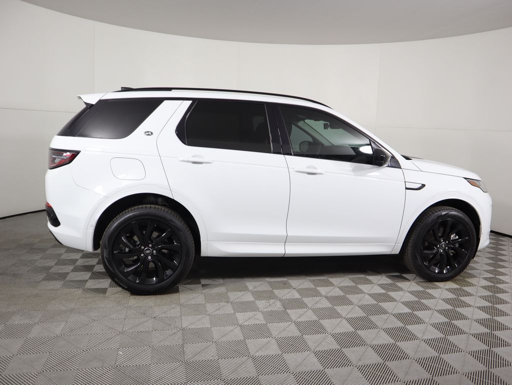 2025 Land Rover Discovery Sport S photo 4