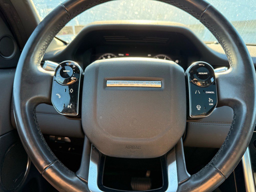 2020 Land Rover Discovery Sport SE photo 15