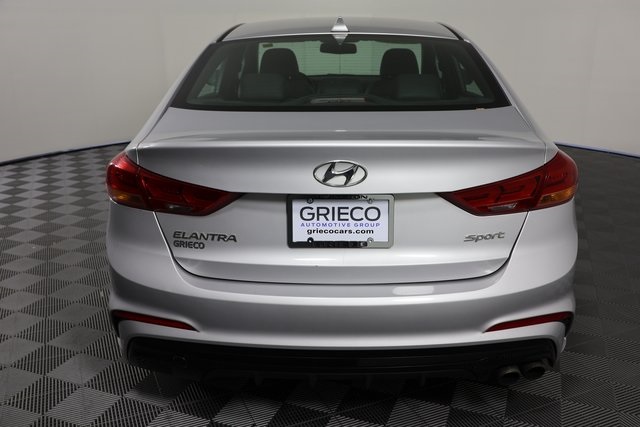 2018 Hyundai Elantra Sport photo 7