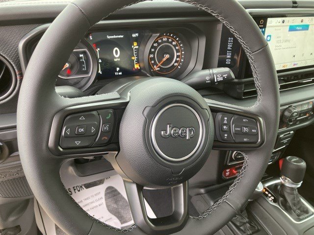 2025 Jeep Gladiator Rubicon photo 15