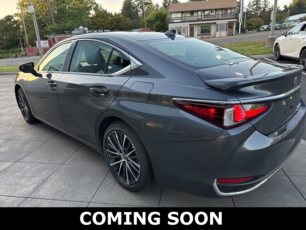 2025 Lexus ES Premium photo 3