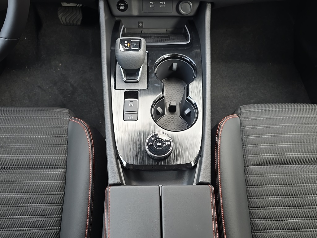 2026 Nissan Rogue SV photo 16