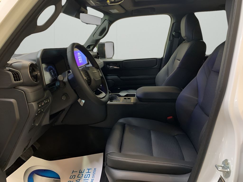 2025 Toyota Land Cruiser photo 3