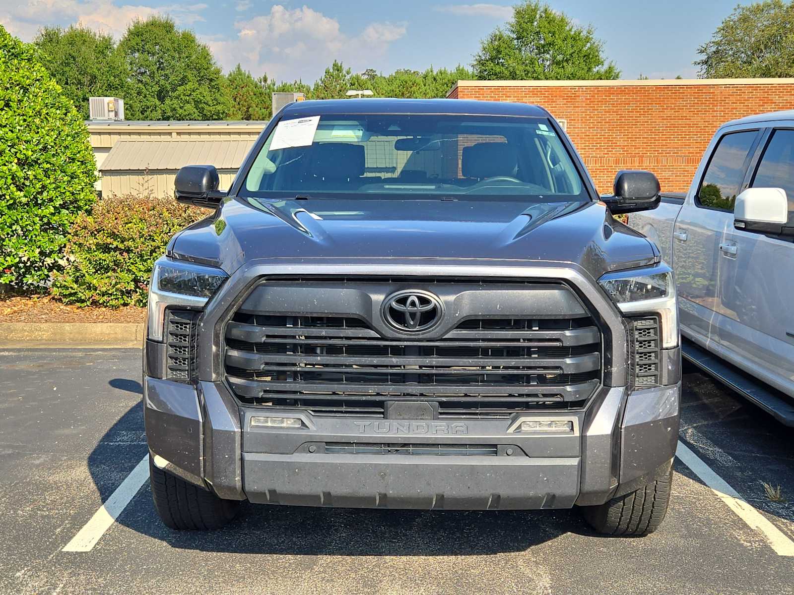 2023 Toyota Tundra SR5 photo 2