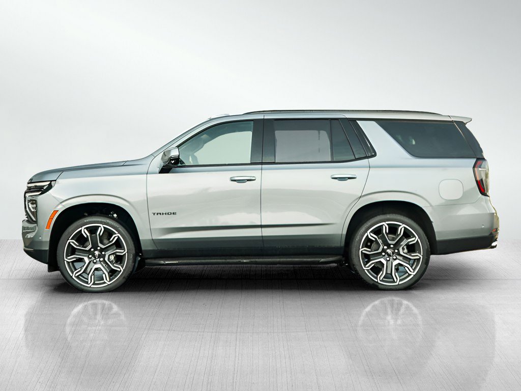 2025 Chevrolet Tahoe RST photo 3