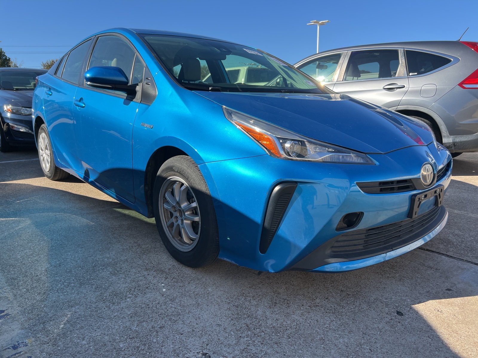 2022 Toyota Prius LE photo 3