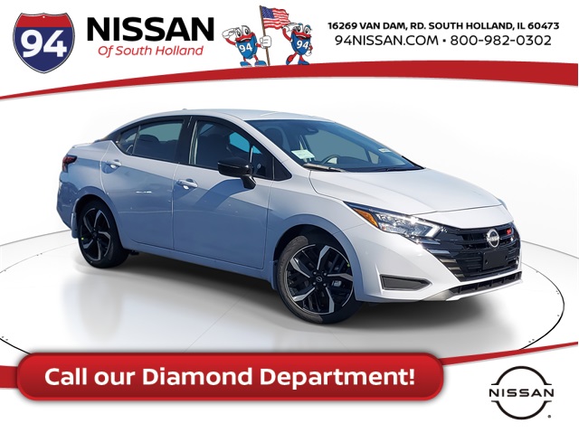 2025 Nissan Versa Sedan SR's photo