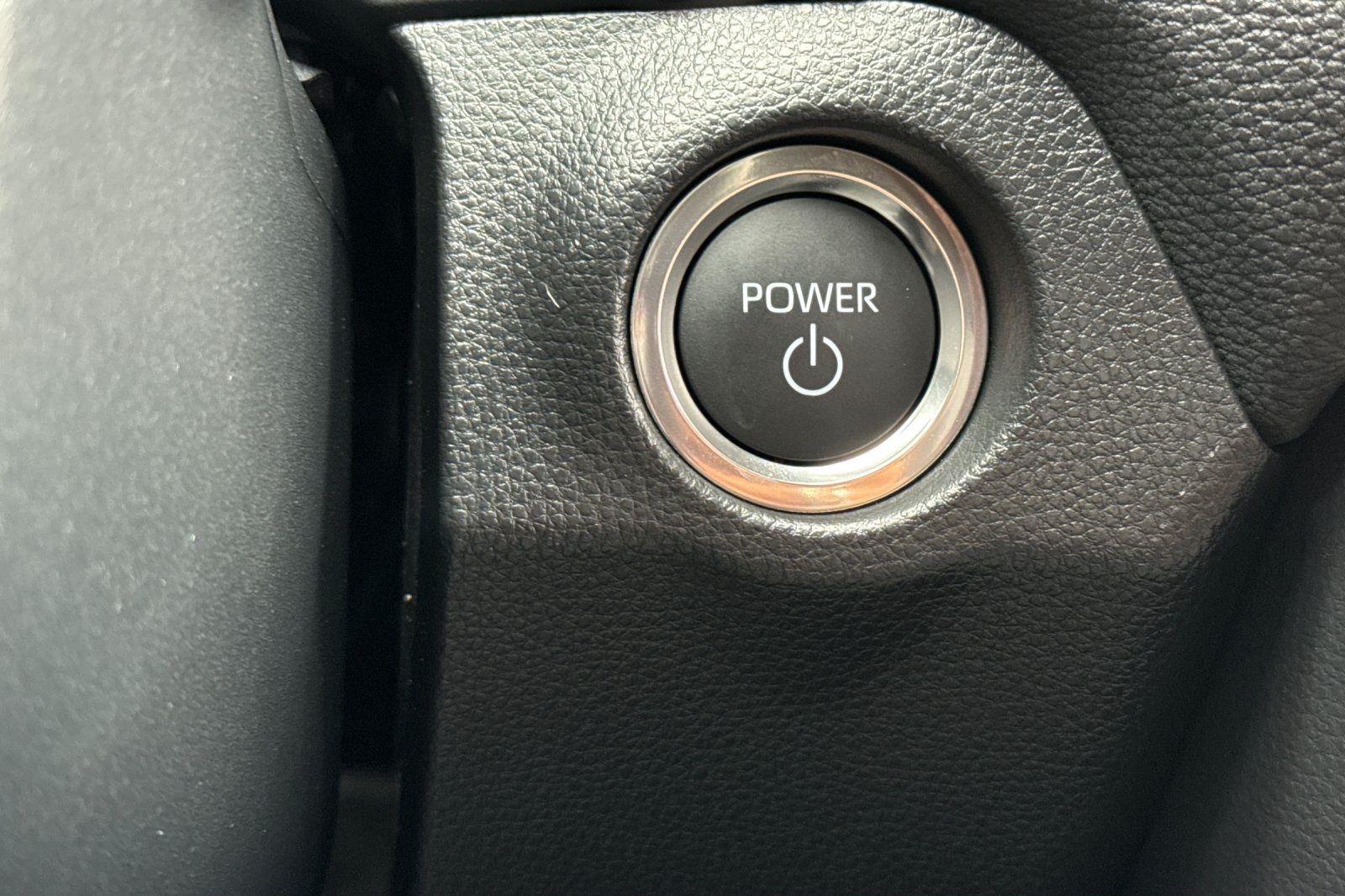 2025 Toyota RAV4 Hybrid XSE photo 23