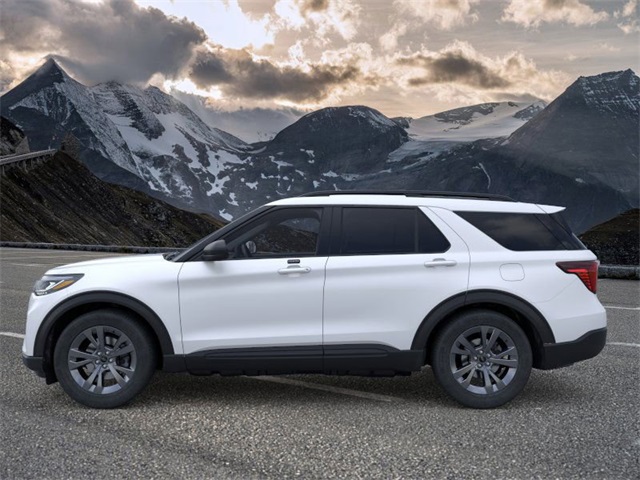 2026 Ford Explorer photo 3