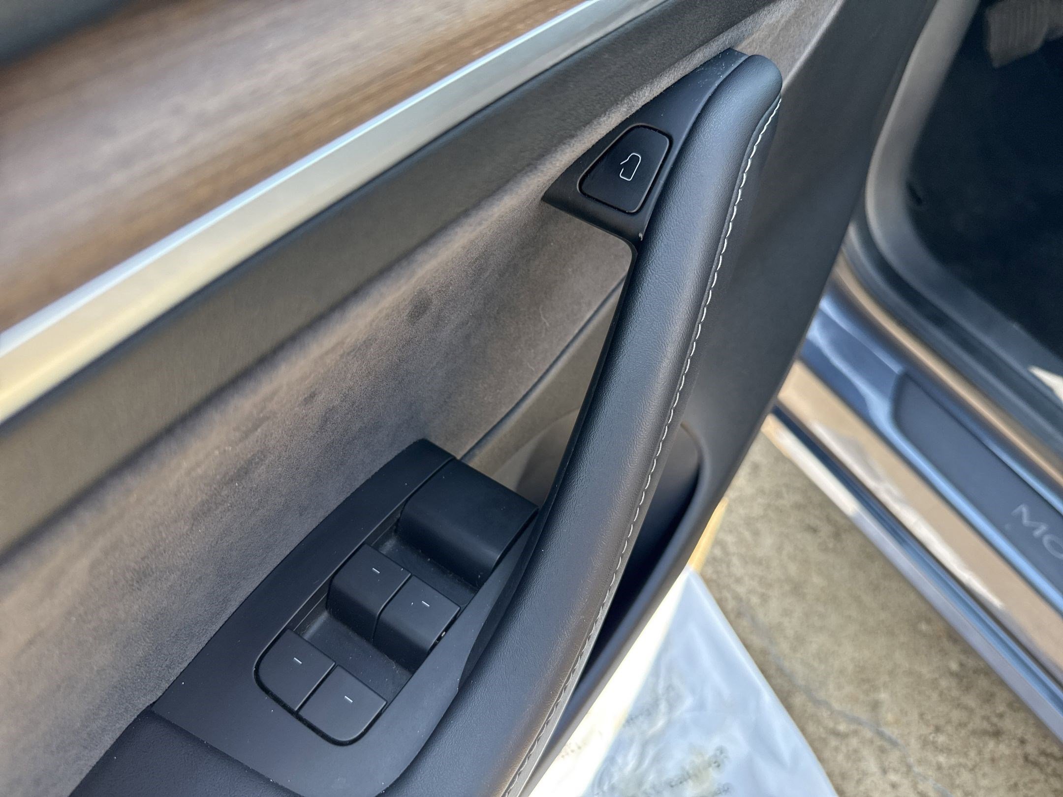 2023 Tesla Model 3 photo 12