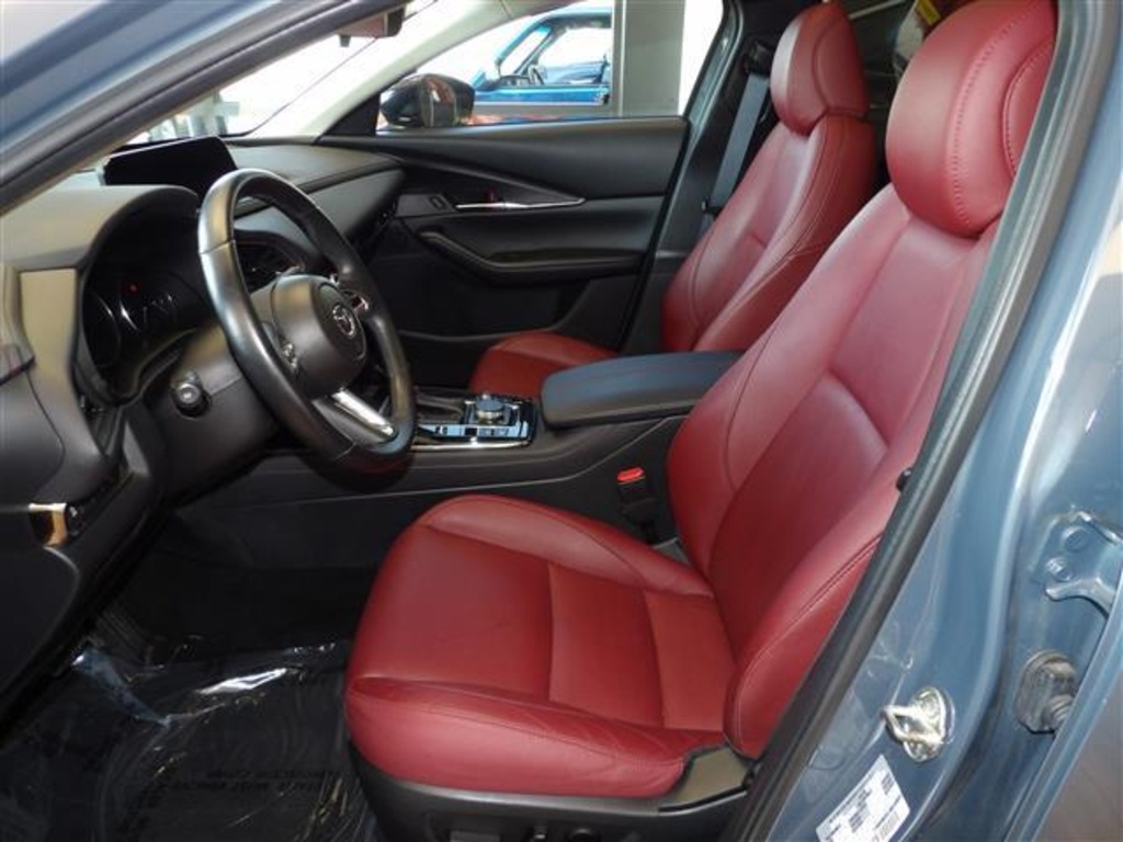 2022 Mazda CX-30 Carbon photo 25