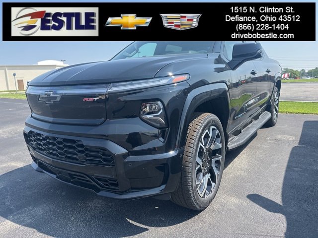 2025 Chevrolet Silverado EV RST's photo
