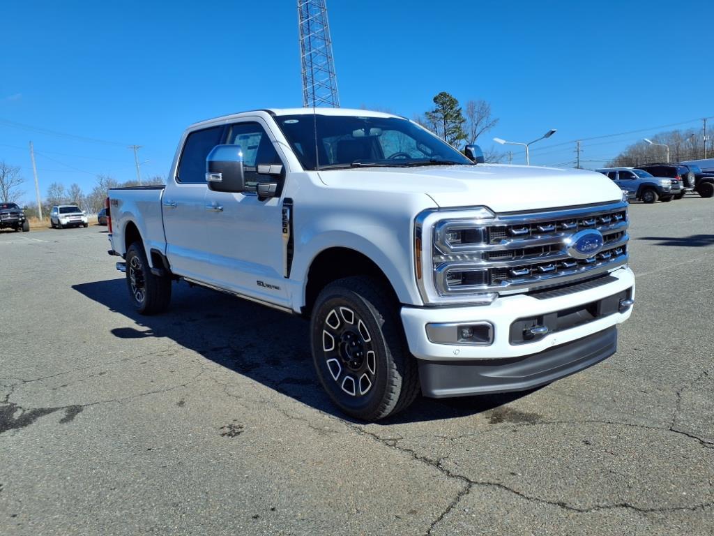 2024 Ford F-250 Platinum photo 3