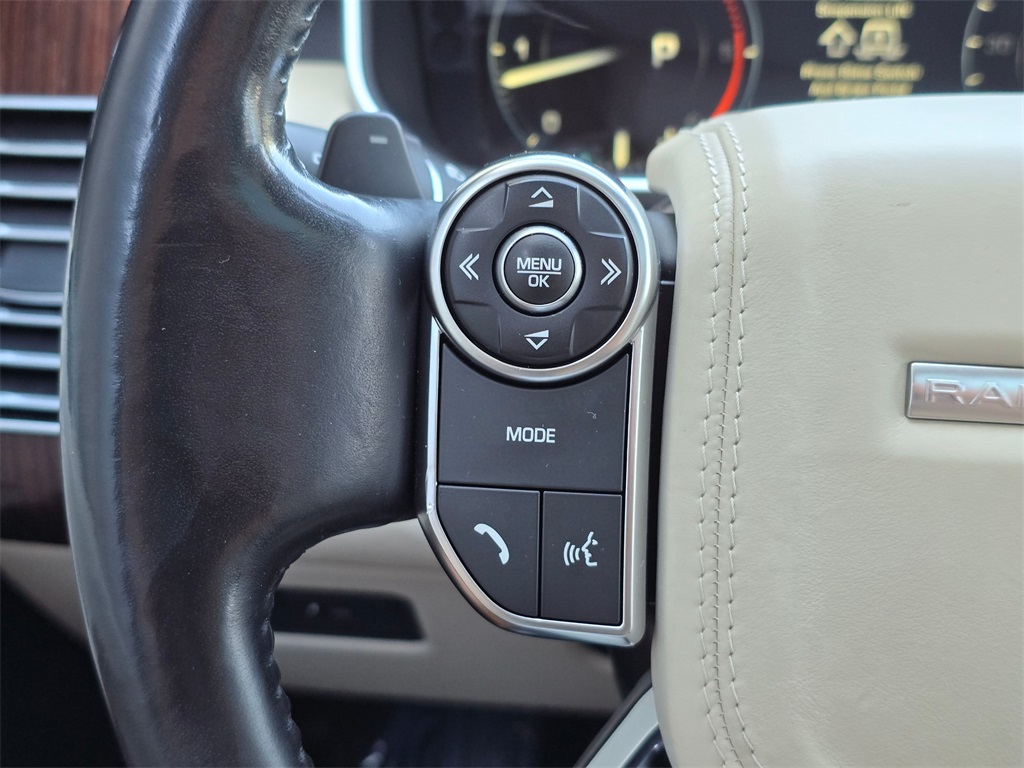 2016 Land Rover Range Rover HSE photo 20