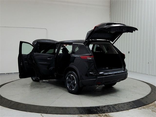2025 Nissan Rogue SV photo 12