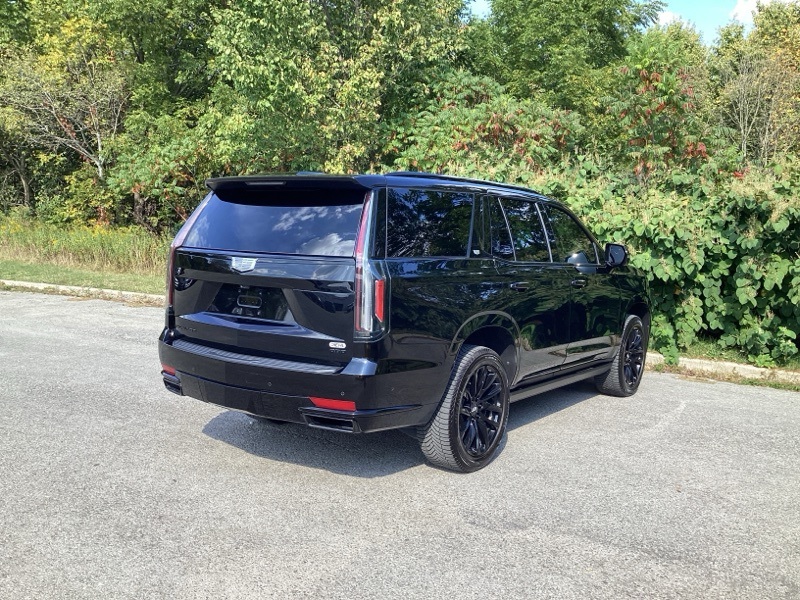 2024 Cadillac Escalade Sport photo 5