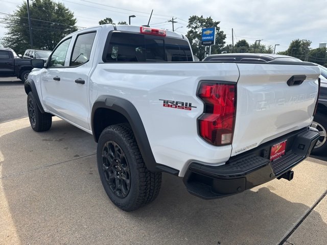 2026 Chevrolet Colorado Trail Boss photo 4