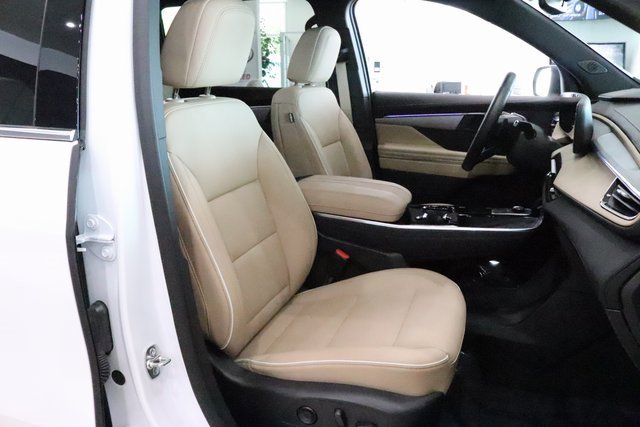 2025 Buick Enclave Preferred photo 16