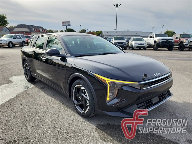 2025 Kia K4 EX's photo