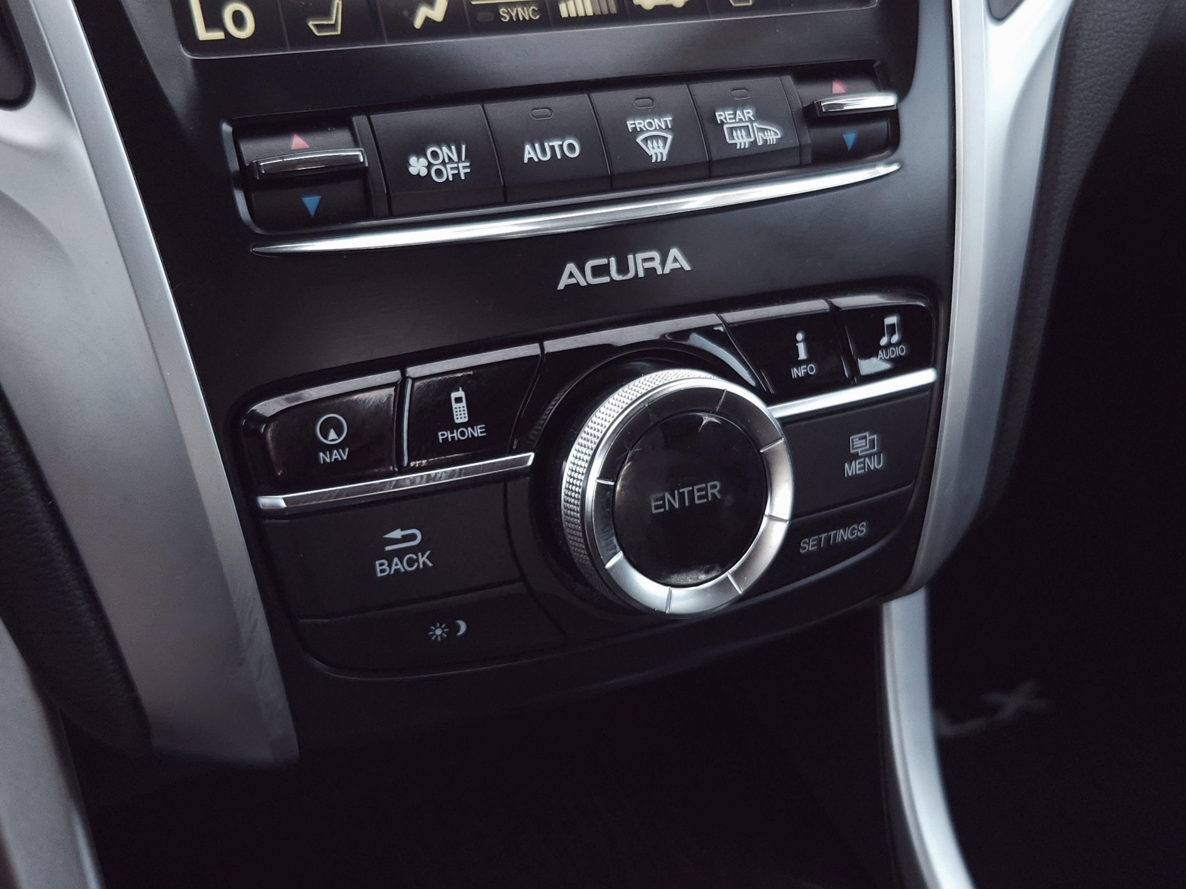 2017 Acura TLX 2.4L Base photo 7