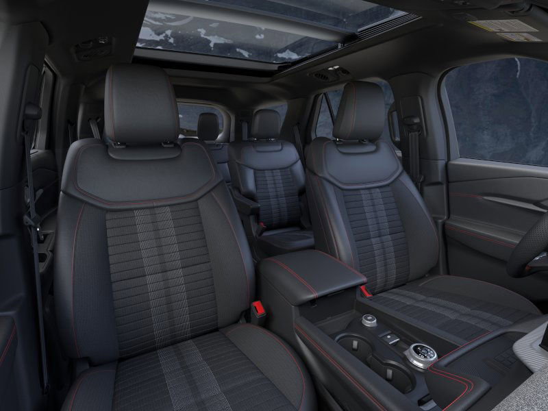 2025 Ford Explorer ST-Line photo 10