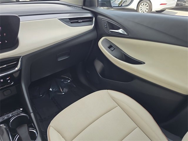 2025 Buick Encore GX Avenir photo 11