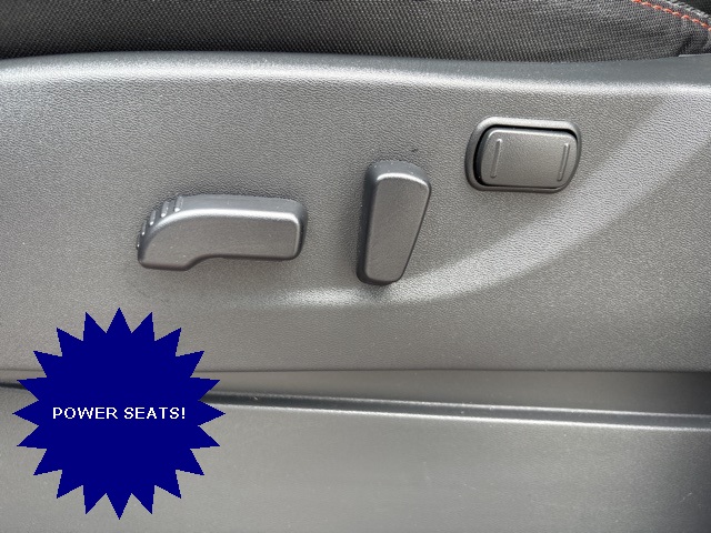 2025 Nissan Frontier PRO-4X photo 14