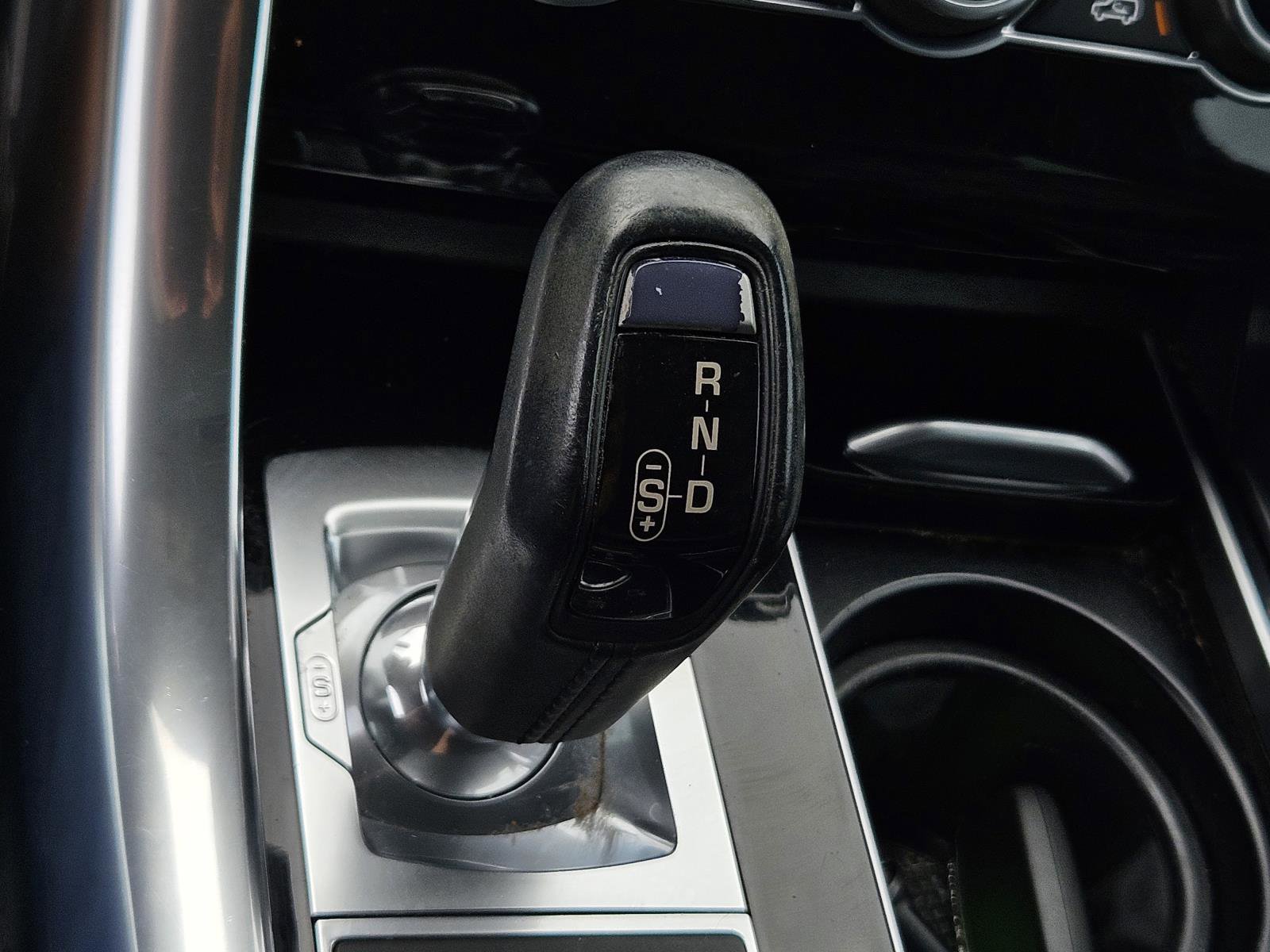 2016 Land Rover Range Rover Sport SuperCharged HSE photo 19